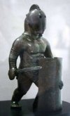 Гладиатор-самнит (римская бронзовая статуэтка)
