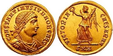 Профиль августа Константина II на монете