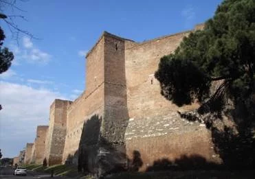 Стена Аврелиана (Рим, современный вид)