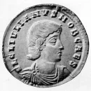 Безбородый цезарь Юлиан на римской монете