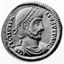 Бородатый император Юлиан на римской монете