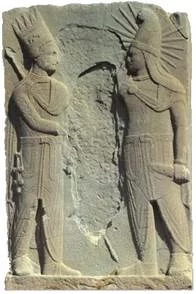 Античный барельеф с изображением царя Kоммагены Антиоха I (слева) и солярного бога Митры (справа)