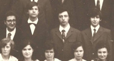 На фото запечатлены (слева направо): мой закадычный друг Виктор Юрьевич Милитарев, сам автор очерка, мой закадычный друг Андрей Леонидович Баталов и мой закадычный друг Александр Рубенович Шавердян.  Дай им всем Бог здоровья!