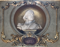 Бюст генерала Дюпюи в зале городского собрания г. Тулуза