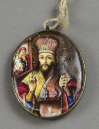 Образок. Св. Димитрий, митрополит Ростовский. Конец XVIII - начало XIX в. Медь, эмаль, серебро, живопись на эмали (финифть), 5,8х4,4 см. Россия, г. Ростов Великий. ГИМ