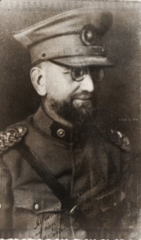 Иван Тимофеевич Беляев в форме генерала парагвайской армии.