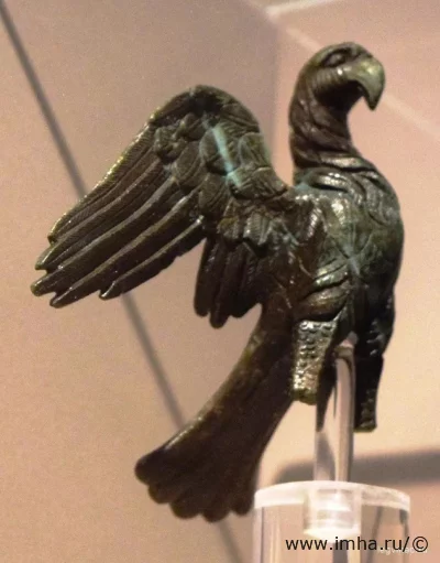 "Римский орел из Амитерн(ум)а (Абруццо, Италия)".