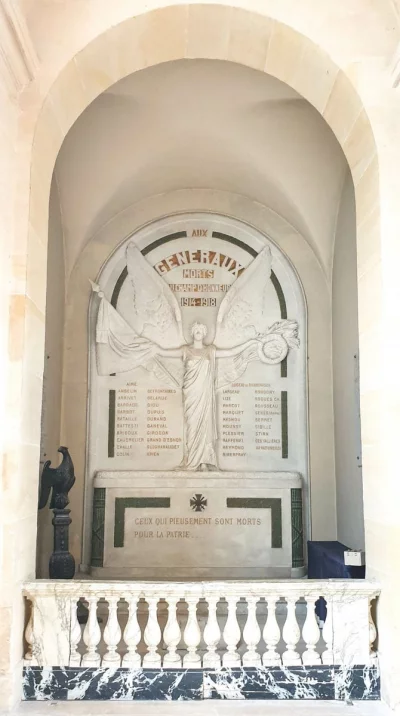 Надгробие героев I Мировой войны в Доме Инвалидов