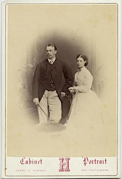 Портрет наследника цесаревича вел. кн. Александра Александровича (1845-1894) и принцессы Марии-Софии-Фредерики-Дагмар (1847-1928), на паспарту. Фотография. Дания, г. Копенгаген, 1866 г. Сепия, картон, (паспарту, фотобумага14,2х10,1 - р.и. Размер рамы, паспарту: 16,6х11,2 см. ФГБУК "Саратовский государственный художественный музей им. А.Н. Радищева"