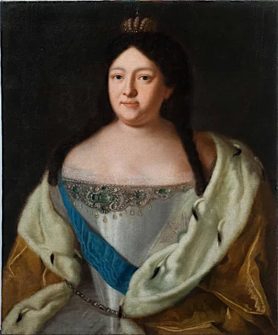 Портрет императрицы Анны Иоанновны (1693-1740). Неизвестный художник (мастерская Л. Каравака). Российская империя, 1730-е гг. Холст, масло, 81х61 см. ГИМ