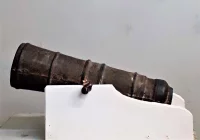 Мортира чугунная орудие артиллерийское (тюфяк) для стрельбы дробом. Россия, XVII в. Чугун, литьё, длина-43,5 см. Калибр 74 мм. БУК Удмуртской рес. "Национальный музей Удмуртской Республики имени Кузебая Герда"