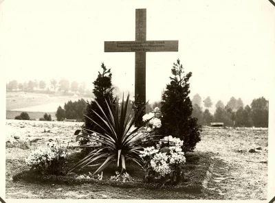 Могила Главнокомандующего Русской армией генерала барона Петра Николаевича Врангеля на кладбище Uccle-Calevoet в Брюсселе.