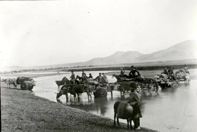 Русско-турецкая война. Обоз переправляется через реку вблизи селения Большие Тикмы, 1877-78.