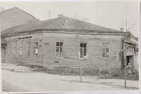 Дом А.А. Бестужева-Марлинского. Якутск. Фото 1950-е гг. Бумага, бромсеребряный отпечаток, 12х18,3 см. ГИМ