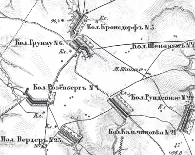Рис. 6. Колонии Грунау, Розенберг, Кронсдорф, Малый Вердер, Рундевизе и Кальчиновка. Фрагмент карты-трехверстовки (из карт Ф.Ф. Шуберта, ряд XXVIII, лист 15 [178], состояние местности в 1858–1882 гг.). Обозначения: — кладбища; — лесные насаждения колоний; – ветряные мельницы; — холмы-могилы (высота приведена в саженях).