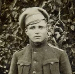Прапорщик Григорий Сергеевич Семерич, Ржев, Тверская губ., 1916 г. В будущем – офицер 2-го Корниловского полка.   В начале 1916 выпущен из 4-й Киевской школы прапорщиков. Поступил в 7-й пехотный Ревельский полк. Осенью награжден орденом Св. Станислава 3-й ст. с мечами и бантом. В декабре 1916 г. ранен в левую ногу и правую руку.   Подпоручик во ВСЮР и Русской Армии во 2-м Корниловском ударном полку до эвакуации из Крыма. На 18 декабря 1920 г. – поручик в 5-й роте Корниловского ударного полка в Галлиполи. Осенью 1925 в составе того же полка во Франции.