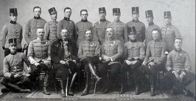 Полковой знак 4-го пехотного полка австро-венгерской армии «Гох-унд Дойчмайстер» (1914–1916 гг.), (Regimentsabzeichen des k. u. k. IR Hoch- und Deutschmeister Nr. 4 1914-1916)